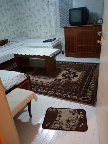 Фото номера Стандартный трехместный номер Гостевой дом Guest House Emiliya г. Ovchartsi 2